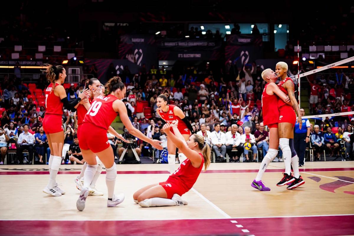 La Turquie bat les États-Unis et rallie les demi-finales du Mondial pour la première fois de son histoire