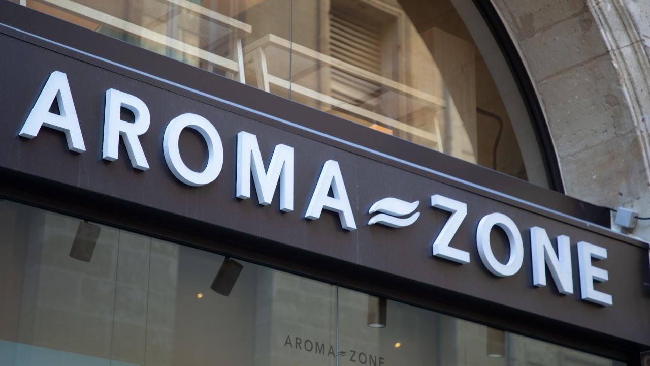 adieu les taches de vieillesse, ce nouveau sérum anti-âge rajeunit la peau de 10 ans comme par magie