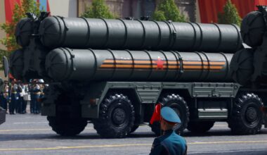 La Russie en pourparlers pour fournir davantage de systèmes de missiles S-400 à l'Inde