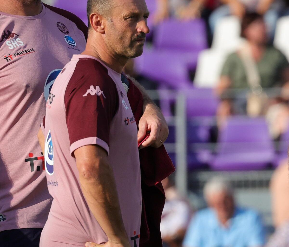 Avant Stade Français - UBB : « Il faut vite qu’on montre nos ambitions à l’extérieur », prévient Christophe Laussucq