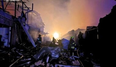 le siège du gouvernement à Kiev en flammes après des frappes russes