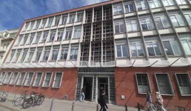 Un filet a été installé sur la façade de l'ex-bâtiment de Sciences-Po Toulouse : l'immeuble est-il en péril?