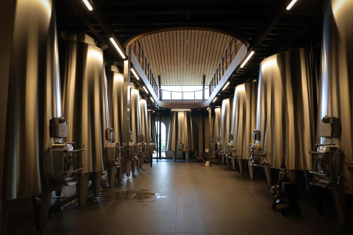 Avec 114 cuves disponibles, Cantemerle pourra vinifier parcelle par parcelle. Un plus pour la qualité.