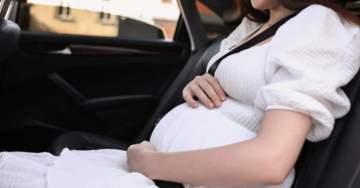 "un miracle", des policiers municipaux aident à un accouchement dans une voiture