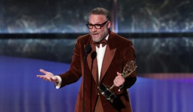 "Adolescence" fait une razzia sur les Emmy Awards : Actualités