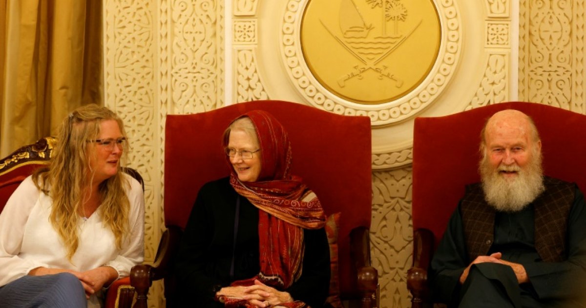 Afghanistan: le couple de Britanniques âgés libéré par les talibans arrivé à Londres : Actualités