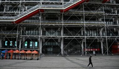 Salles vides, célèbre escalator fermé : Pompidou ferme à Paris et ses visiteurs sont tristes : Actualités