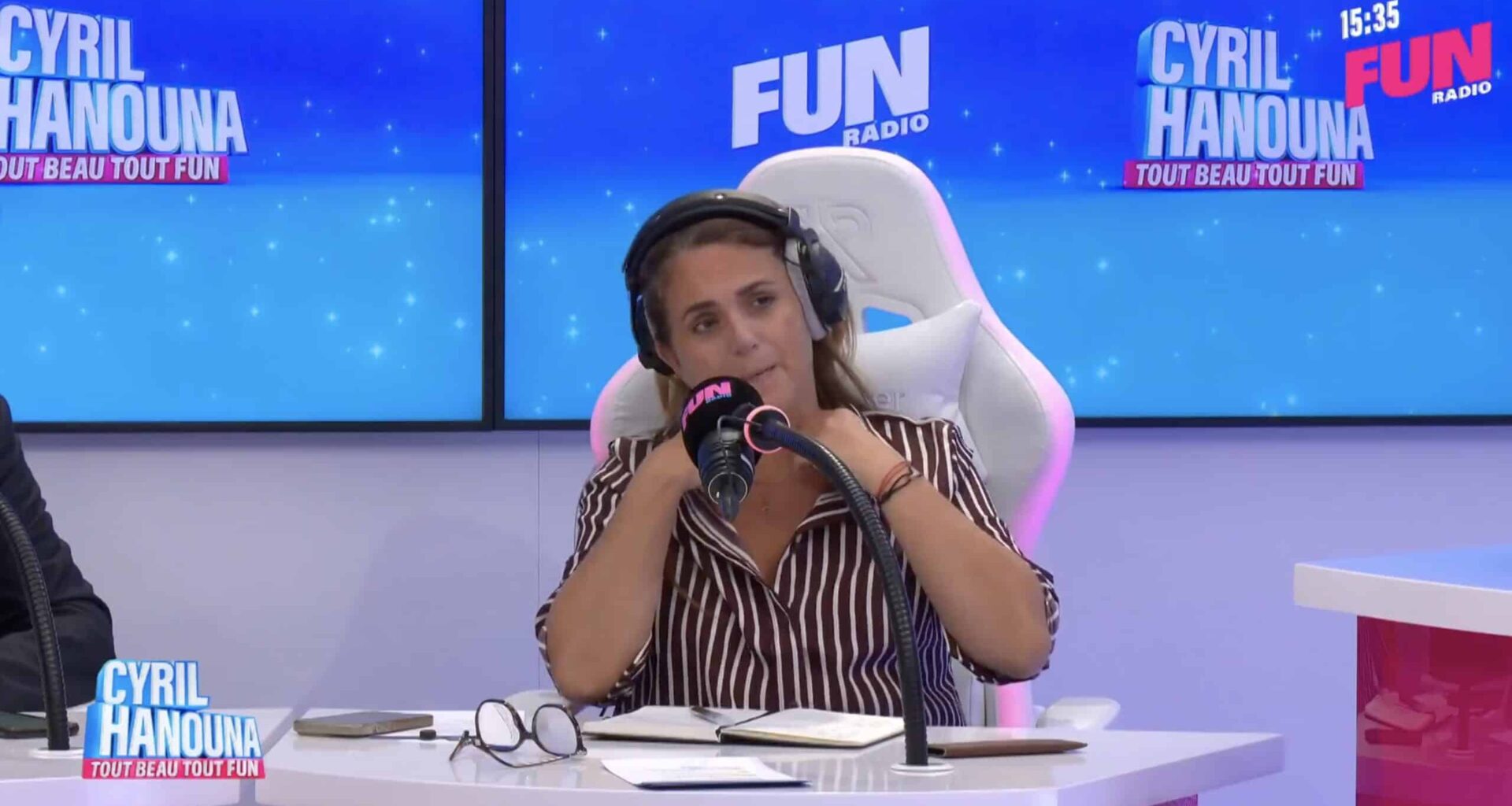 "Je le trouve très sexy" : Valérie Benaïm avoue son crush pour un chroniqueur de Cyril Hanouna
