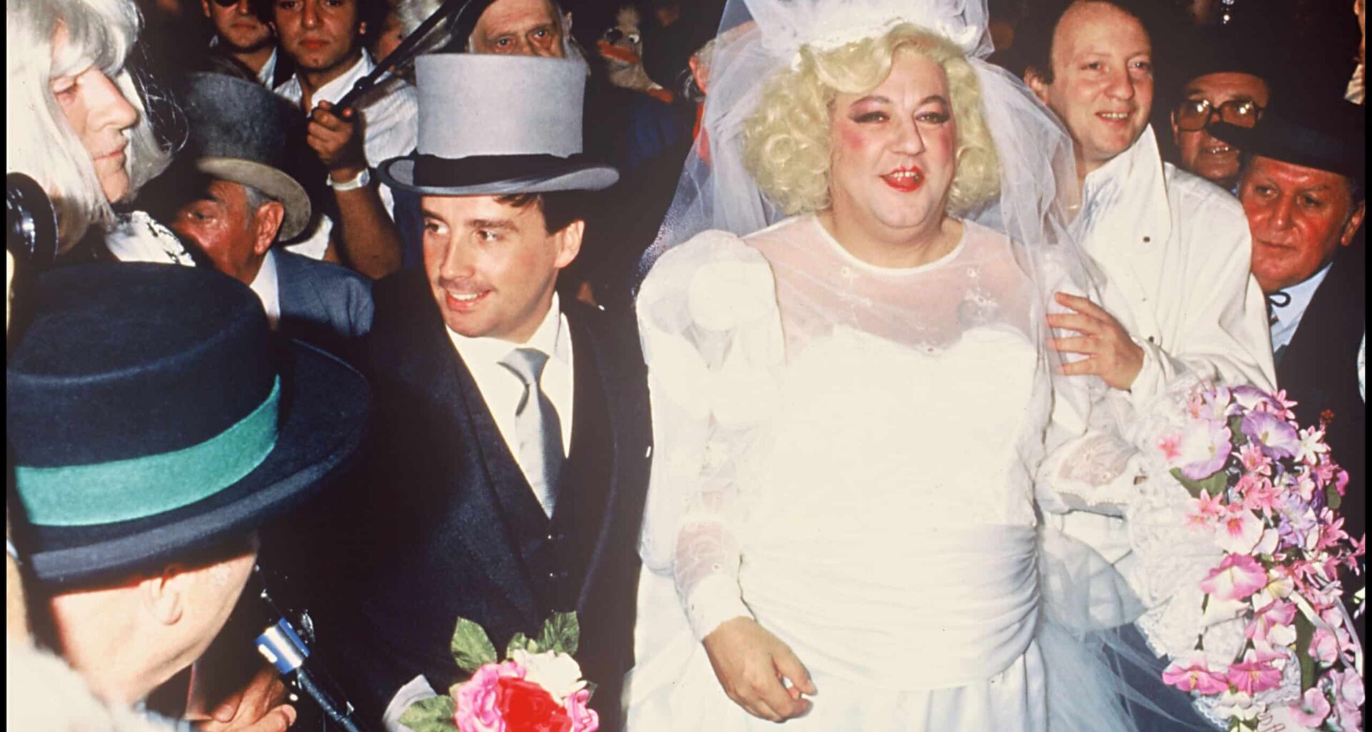 "Le lendemain du mariage avec Thierry Le Luron", Coluche, le scoop de son fils qui en dit long