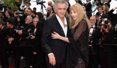 "On savait qu’on faisait un très mauvais film", Arielle Dombasle revient sur son énorme flop au cinéma avec Jean-Paul Belmondo