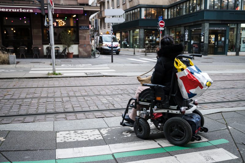 Handicap fauteuil roulant Strasbourg accessibilité