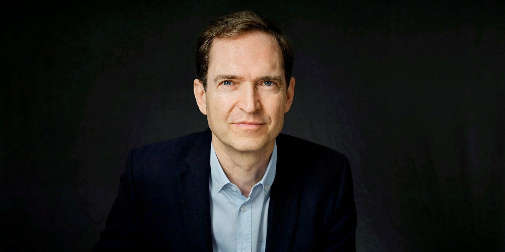 Rester humain avec le nouveau roman de Fabrice Humbert