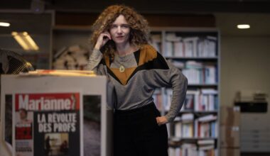 Motion de défiance contre la directrice de la rédaction de «Marianne» - Libération