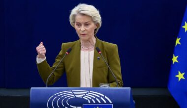 Devant les eurodéputés, Ursula von der Leyen assure que «l’Europe défendra chaque centimètre carré de son territoire» – Libération
