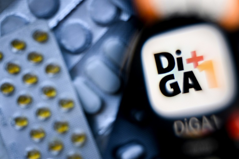 Le logo de l'application médicale allemande DiGA sur un écran de smartphone à Francfort, le 3 septembre 2025 en Allemagne ( AFP / Kirill KUDRYAVTSEV )