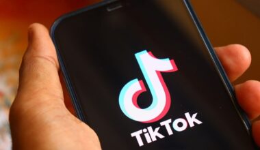 après la mort de sa fille, ce père de famille met en garde les parents, "Voilà ce qu’on trouve sur TikTok"