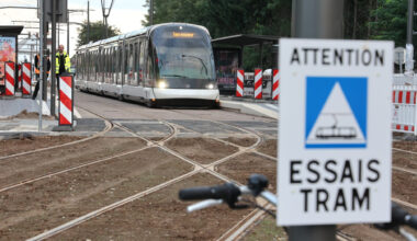 le tram F a enfin circulé sur la nouvelle portion ouest du réseau