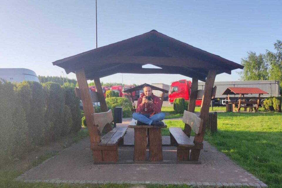 Robin Dussenne lors du tournage en Ukraine.