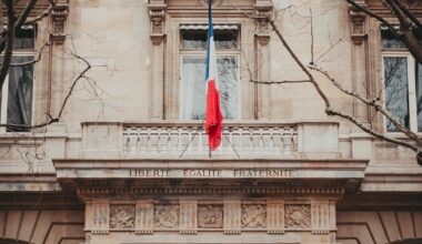 «Un silence assourdissant», le Syndicat de la magistrature vise Emmanuel Macron après les menaces contre des magistrats