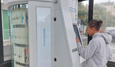 Taverny : livres, DVD… grâce à cette borne automatique, la médiathèque accessible à tous moments