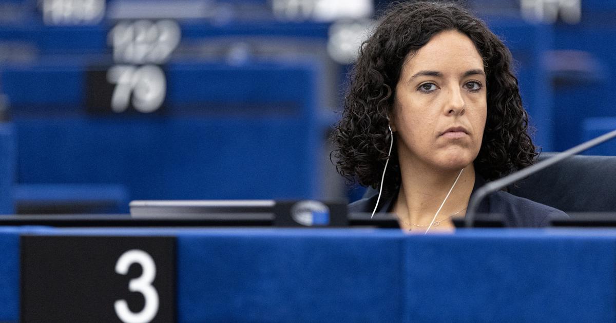 Manon Aubry demande une protection diplomatique à l’Union européenne