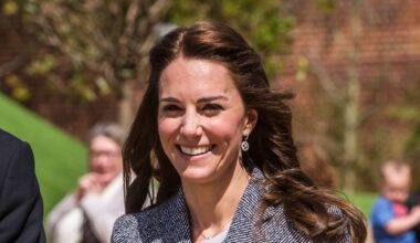 Kate Middleton débarque avec George, Charlotte et Louis sur le tournage de la série Harry Potter