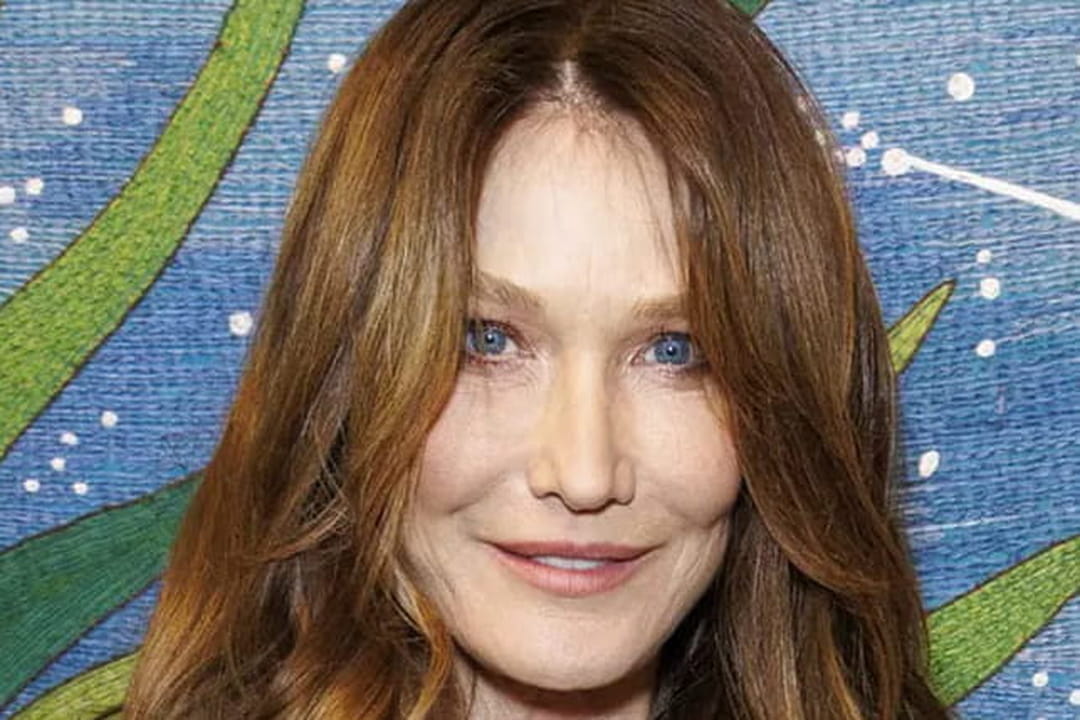 Carla Bruni, trop laxiste avec Giulia ? "Je me sentirais mal de lui interdire"