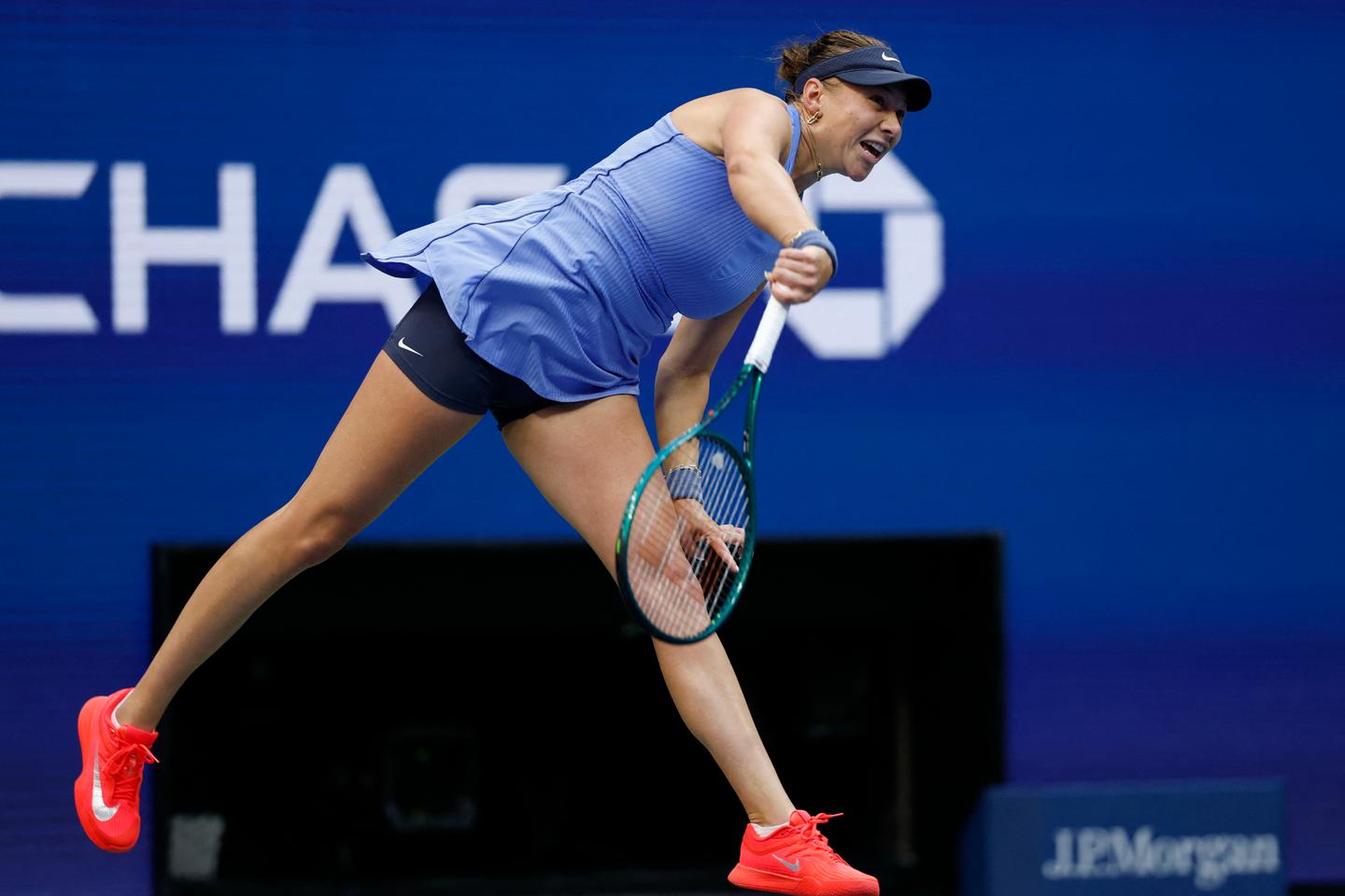 Anisimova fait tomber Swiatek pour retrouver Osaka en demi-finale ; Felix Auger-Aliassime défiera Sinner
