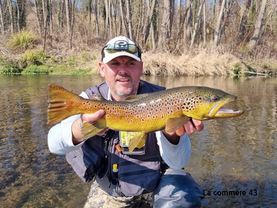 Pêcher à la mouche avec le Club de pêche sportive Forez-Velay