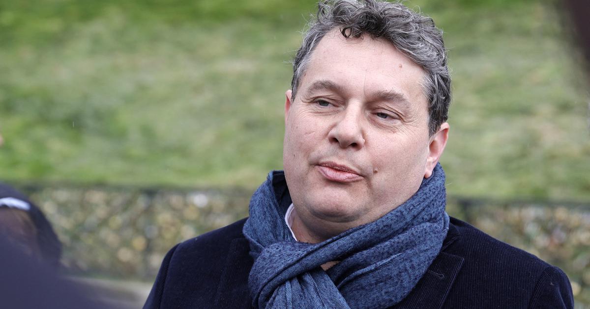 Dîner étoilé, frais de pressing, coiffeur... Après Anne Hidalgo, le maire du 18e arrondissement de Paris épinglé pour ses notes de frais