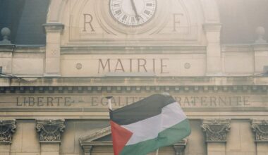 EN DIRECT - Reconnaissance de la Palestine : le tribunal administratif de Cergy-Pontoise ordonne «le retrait du drapeau palestinien du fronton de l’hôtel de ville de Malakoff» – Libération