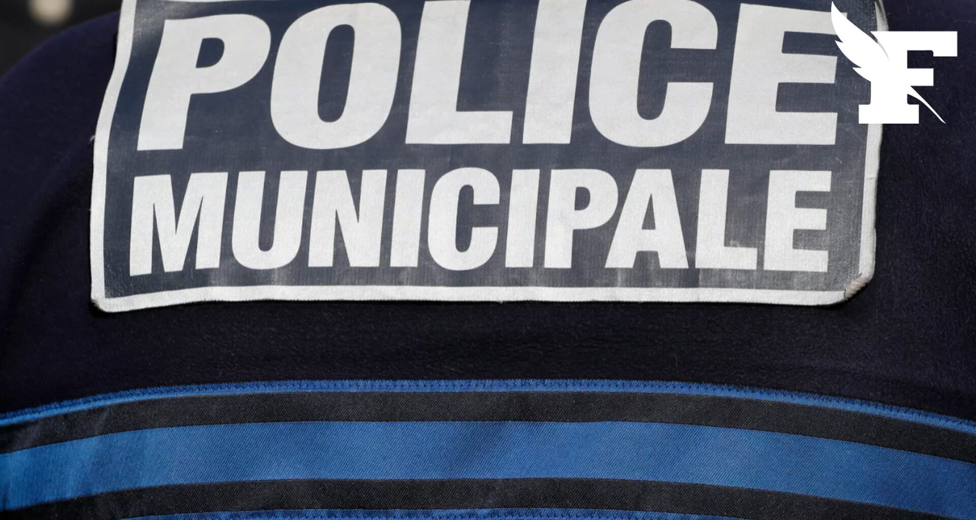 un ancien colonel est jugé après avoir laissé des documents classés secret-défense dans une maison laissée à l'abandon