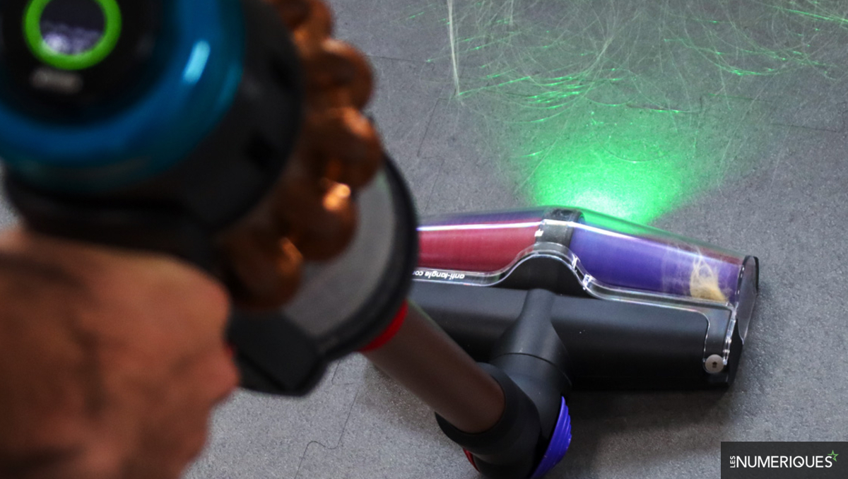 Dyson V16 Piston Animal : une brosse révolutionnaire pour les cheveux et les poils