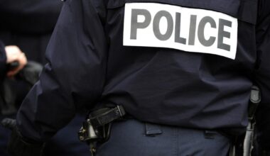 un adolescent poignardé au bras, faute de cigarette à donner