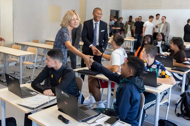 La présidente de la région Ile-de-France, Valérie Pécresse (Les Républicains), au lycée Marcel-Cachin à Saint-Ouen (Seine-Saint-Denis), le 4 septembre 2023.