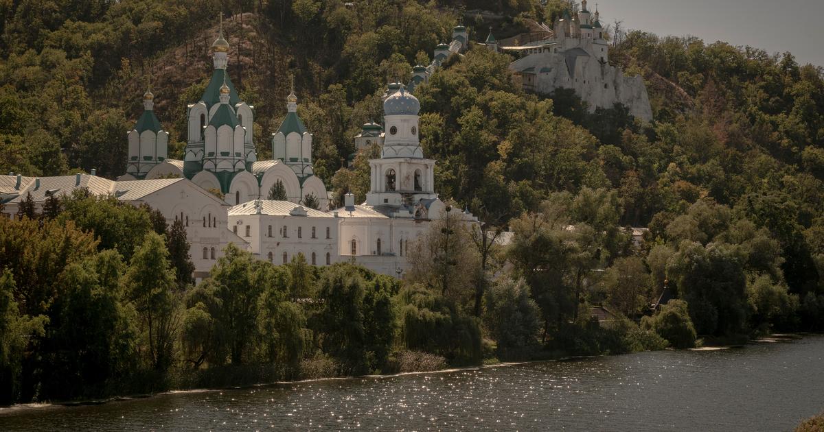 Dans le Donbass, le monastère de Sviatohirsk à nouveau dans la ligne de mire des forces russes