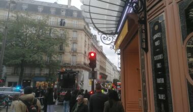 un camion poubelle percute violemment une cycliste