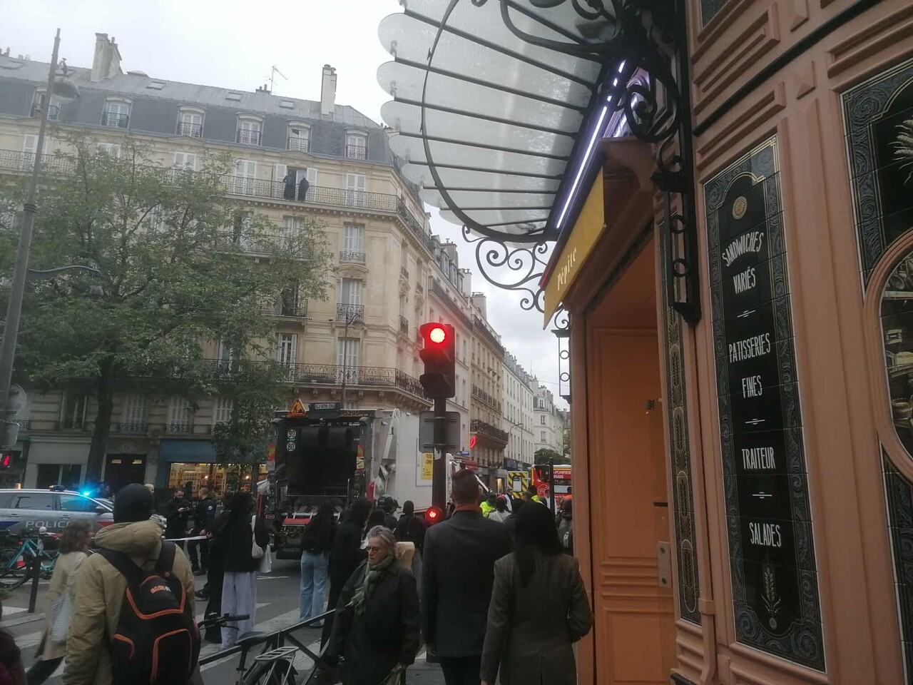 un camion poubelle percute violemment une cycliste
