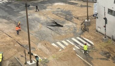 une chaussée s'effondre, 300 foyers privés d'eau et d'électricité