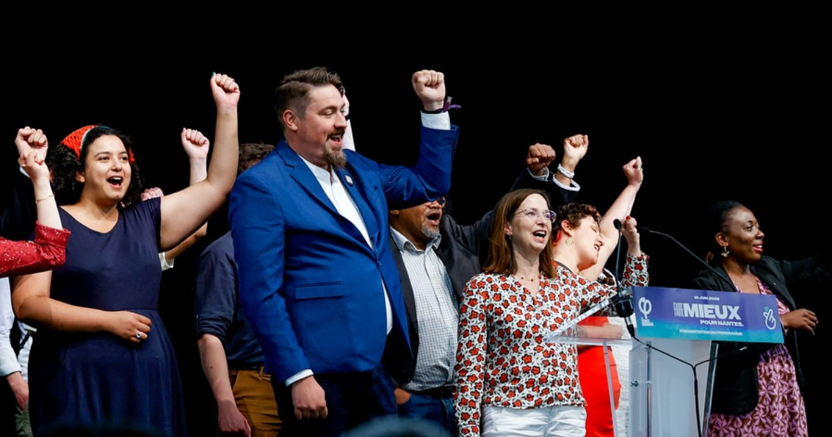 après le retrait de ses deux chefs de file, la campagne de La France insoumise sombre dans l’incertitude