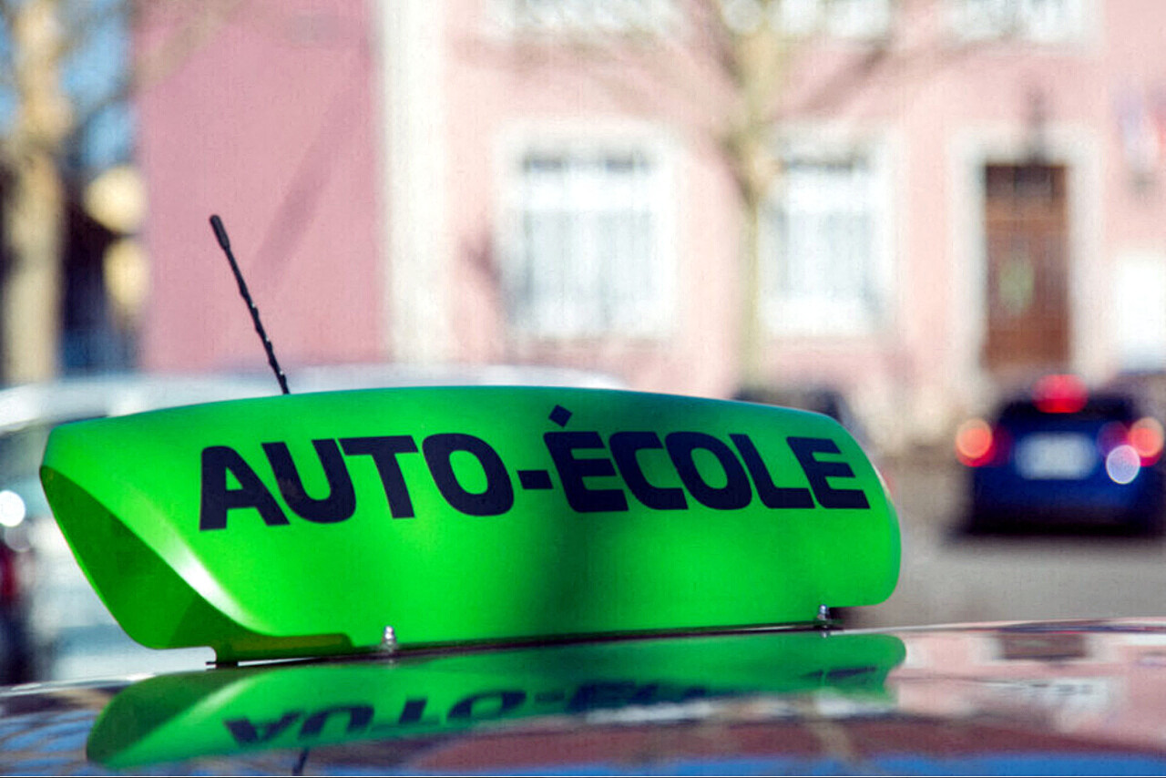 passer le permis de conduire à Toulouse est un enfer, les auto-écoles en grève