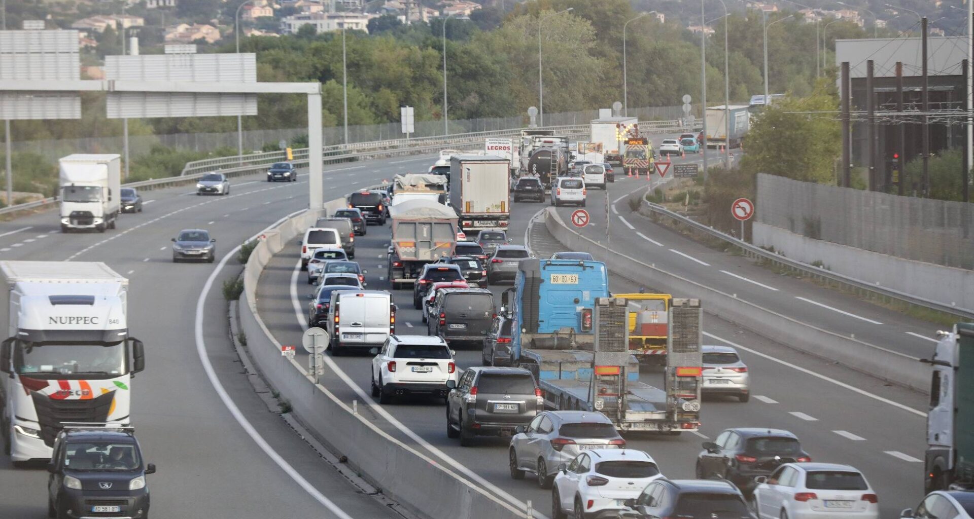 Sur l'A8, un bouchon de 12km entre Antibes et Nice ce jeudi matin
