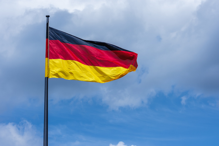 La France en crise politique, l’Allemagne en phare économique