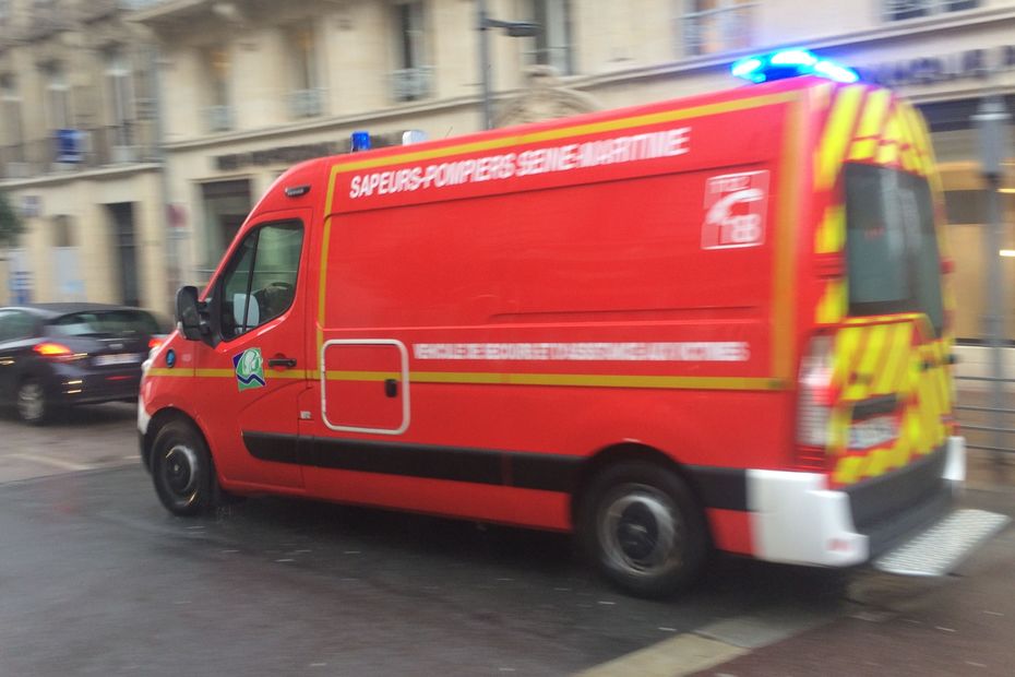 À Grand-Couronne près de Rouen, un incendie s'est déclaré cette nuit dans la mairie