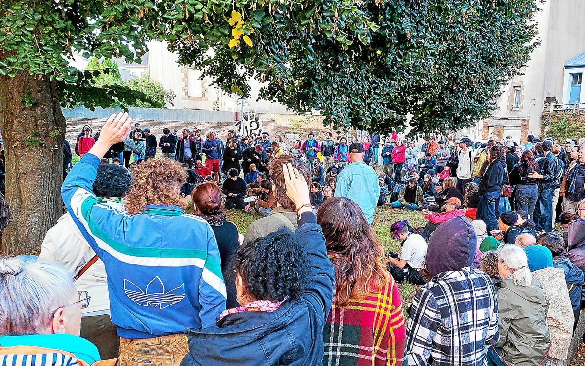 300 personnes réunies pour préparer le blocage de Brest mercredi