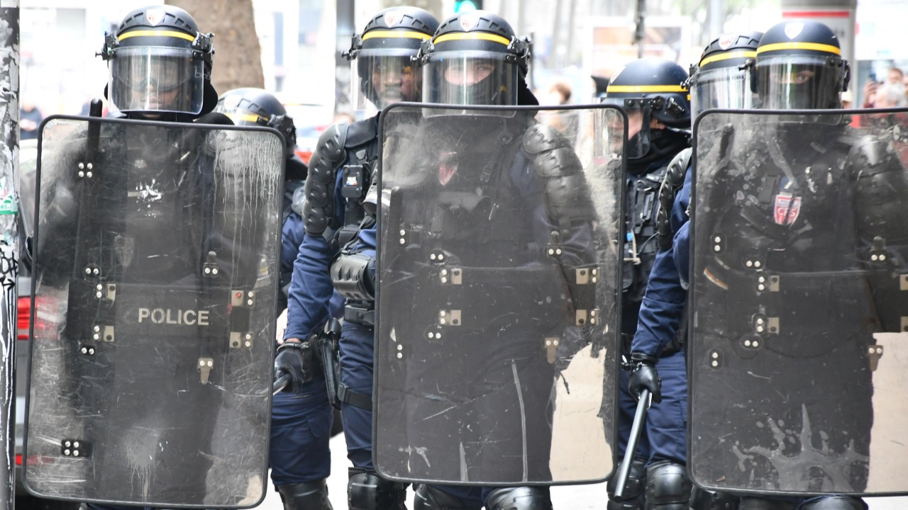 des policiers sommés de ne pas intervenir le 10 septembre ? La préfecture dément