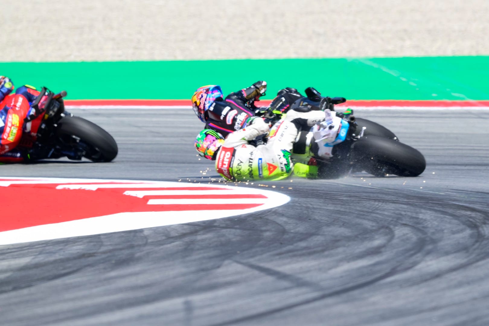 Morbidelli promet de changer de style de pilotage après le 'carton orange' en MotoGP