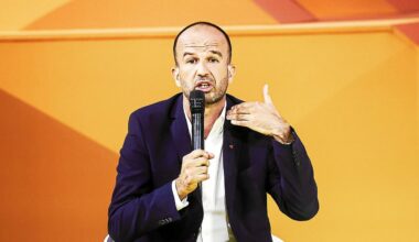 À la braderie de Lille, « l’heure est au combat » pour LFI