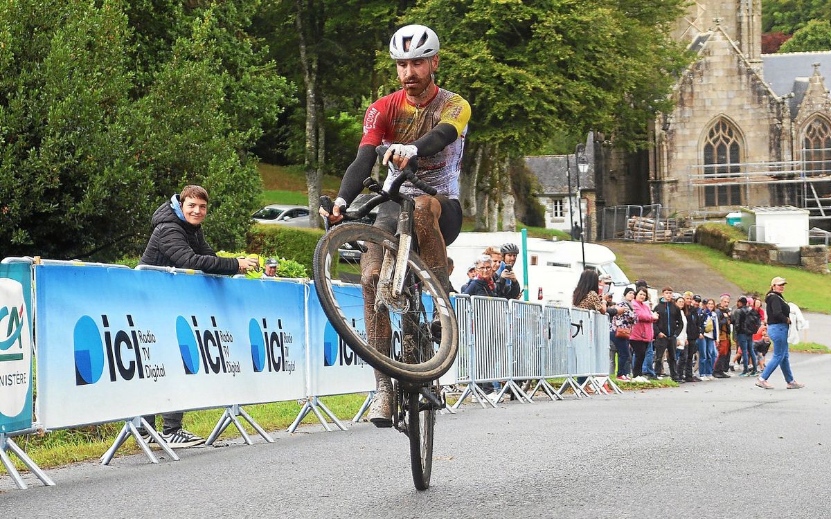 Robin Lesné et Enora Aveline champions de Bretagne de gravel à Saint-Herbot