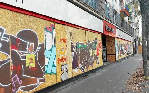 L’agence immobilière Blot, boulevard de la Liberté, s’est calfeutrée en vue de la mobilisation de ce mercredi.